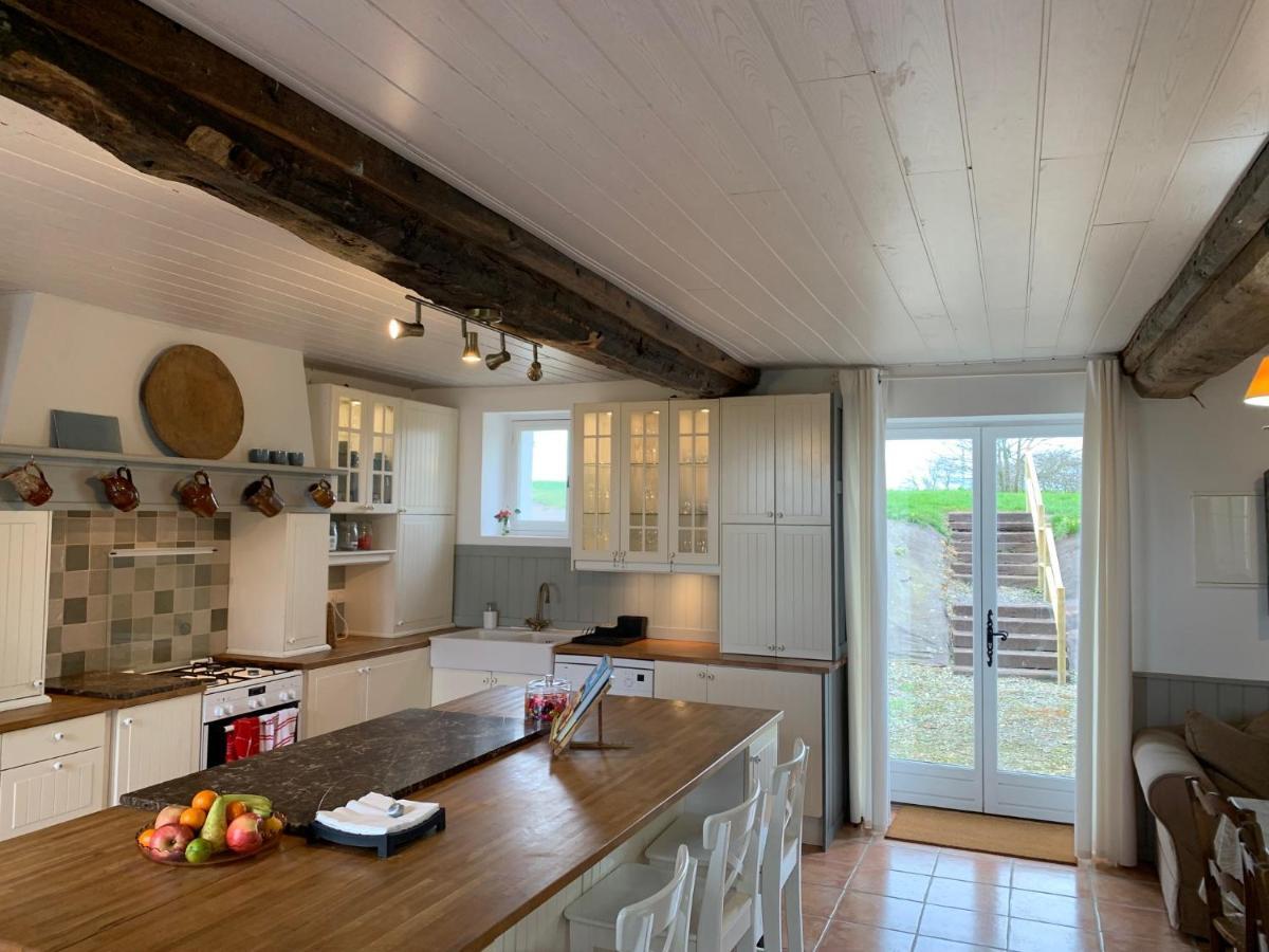 Entire Farm House Stay, La Gerouardiere Barenton Luaran gambar