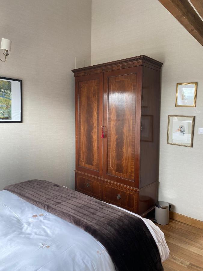 Entire Farm House Stay, La Gerouardiere Barenton Luaran gambar