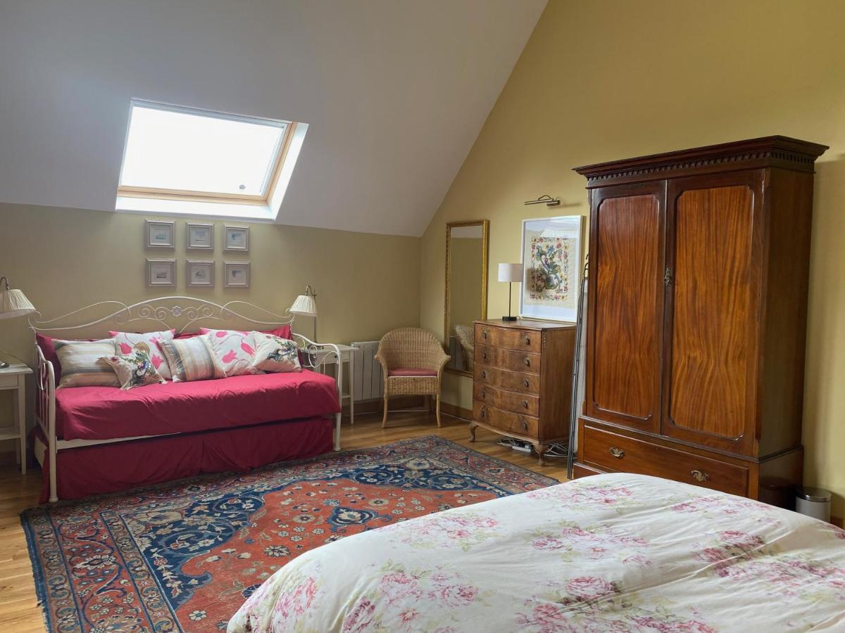 Entire Farm House Stay, La Gerouardiere Barenton Luaran gambar